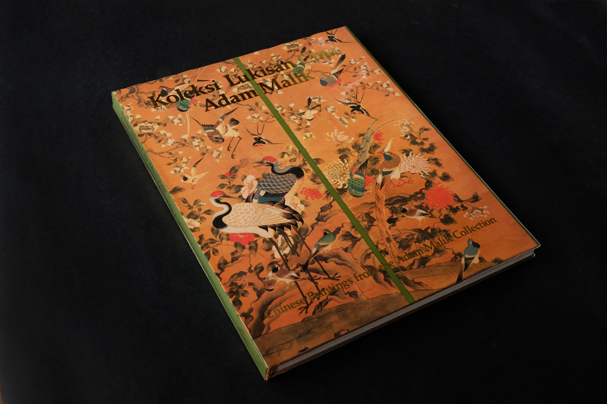 Buku "Koleksi Lukisan Cina Adam Malik" (Yayasan Derita Cita, Jakarta: 1983). Dok.: Desain Grafis Indonesia