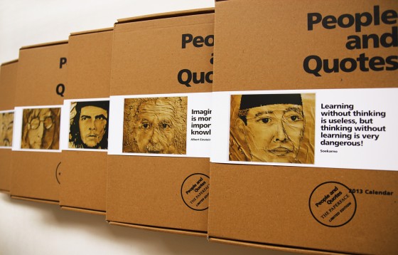 Packaging calendar dengan 5 tokoh berbeda (John Lennon, Einstein, Soekarno, Che Guevara dan Sun Tzu)-B